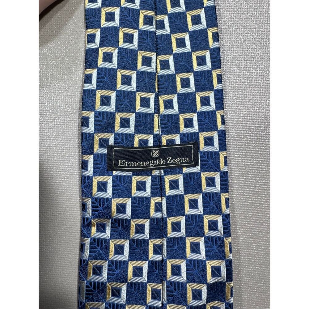 Ermenegildo Zegna 100% Silk‎ Tie - Picture 2 of 4